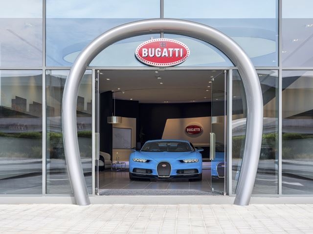 Bugatti și-a deschis cel mai mare showroom din lume