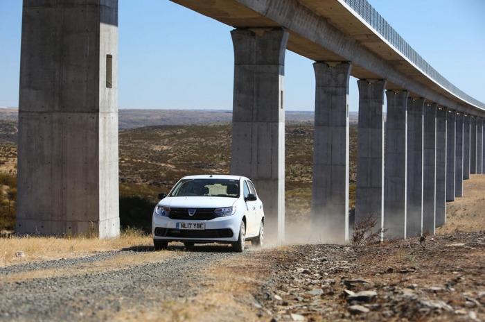 Dacia Sandero: de la Tangier până la Twickenham