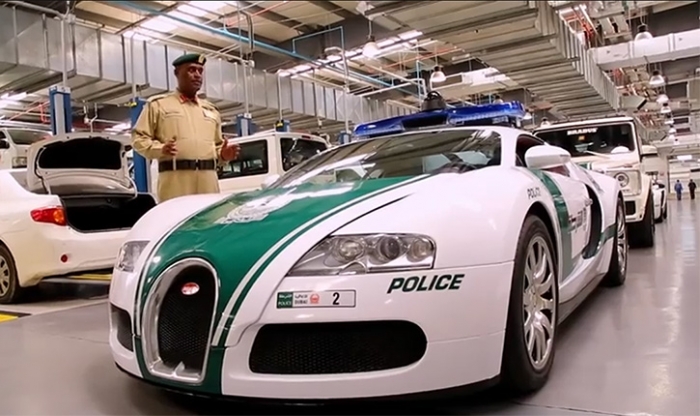 Politia din Dubai si-a prezentat supermasinile