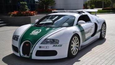 Bugatti Veyron - Cea mai rapidă polițistă din lume