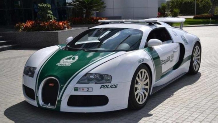Bugatti Veyron - Cea mai rapidă polițistă din lume