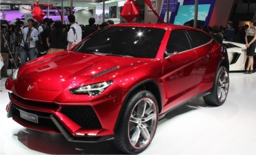 Lamborghini URUS - bolid deghizat în SUV