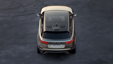 Noul Range Rover Velar se echipează pentru Geneva