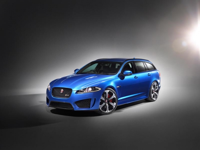 Jaguar XFR-S Sportbrake, maşina sport a familiei