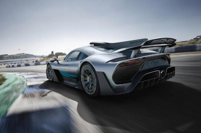 Ion Ţiriac şi-a cumpărat o nouă "jucărie" de 2,75 milioane de euro