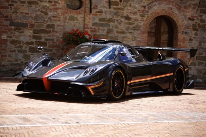 Ultima Zonda s-a distrat pe circuit