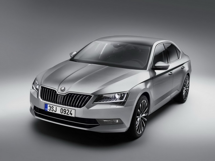 Noua Skoda Superb