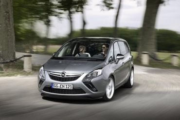 Opel introduce cel mai puternic Zafira
