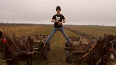 Şpagatul epic al lui Van Damme, parodiat