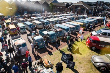 Cele mai vechi modele VW Transporter se adună în Olanda