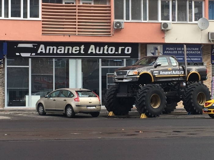 Amanet auto, cea mai nouă soluție de finanțare aleasă de români. Ce avantaje au față de bănci?