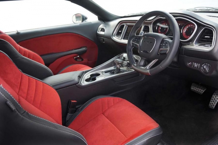 De la 1 ianuarie 2021 maşinile cu volan pe dreapta din Marea Britanie nu mai pot fi omologate în România