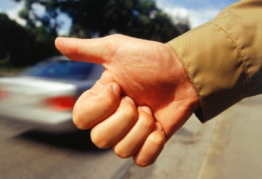 Autostopul, interzis în România?