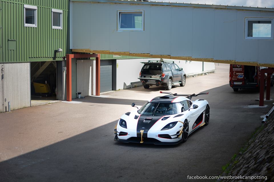 Koenigsegg a încheiat producția lui One:1