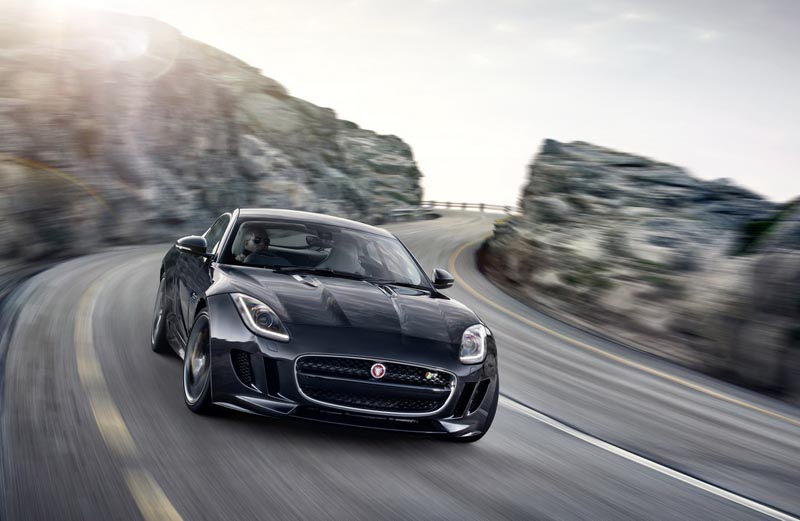 Jaguar F-Type Coupe R, pe mâna lui Chris Harris