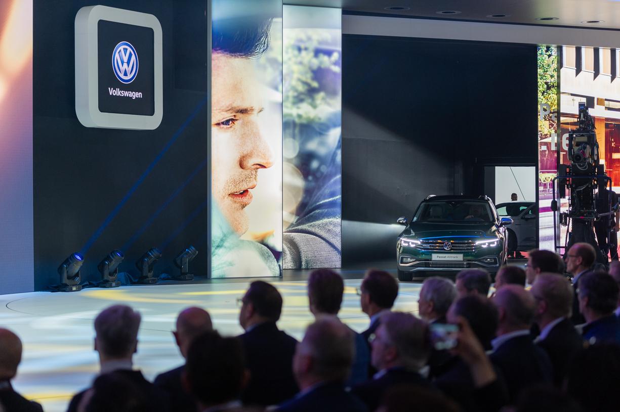 O parte dintre modelele expuse de Grupul Volkswagen la Salonul Auto din Geneva vor putea fi achiziționate anul acesta în România