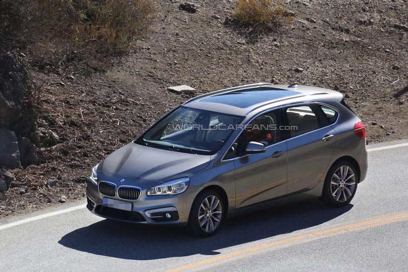 BMW Seria 2 Active Tourer, spionat fără camuflaj