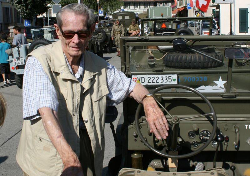 Jeep-urile istorice ale Regelui Mihai au sosit la Domeniul Regal Săvârșin