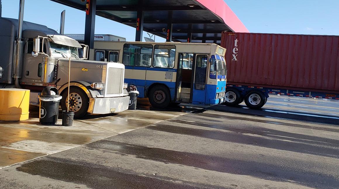 Un american şi-a cumpărat un autobuz românesc