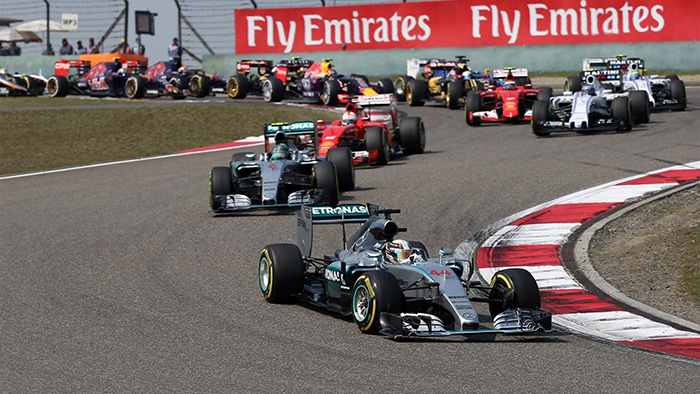 Hamilton si Mercedes s-au impus la Shanghai