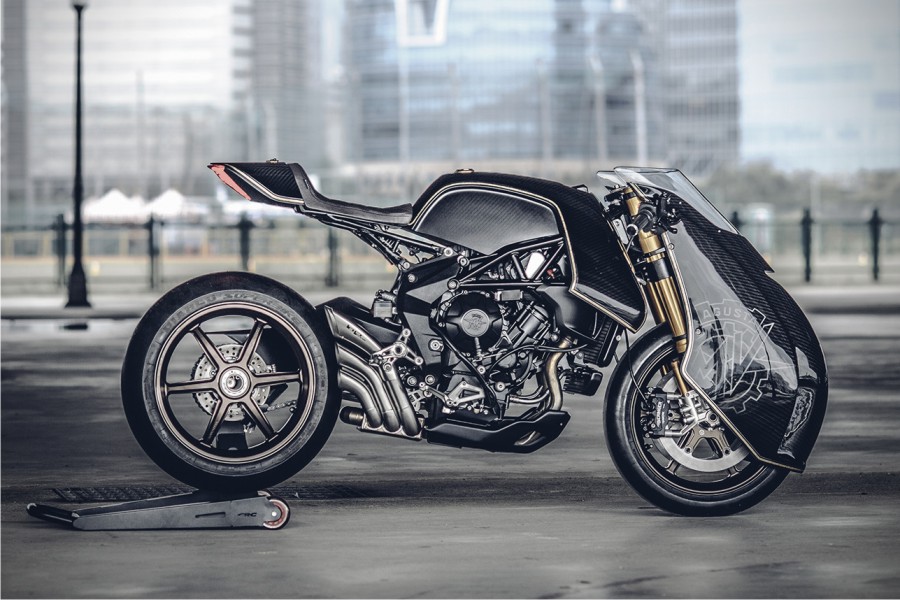 Ballistic Trident - Înapoi în viitor!